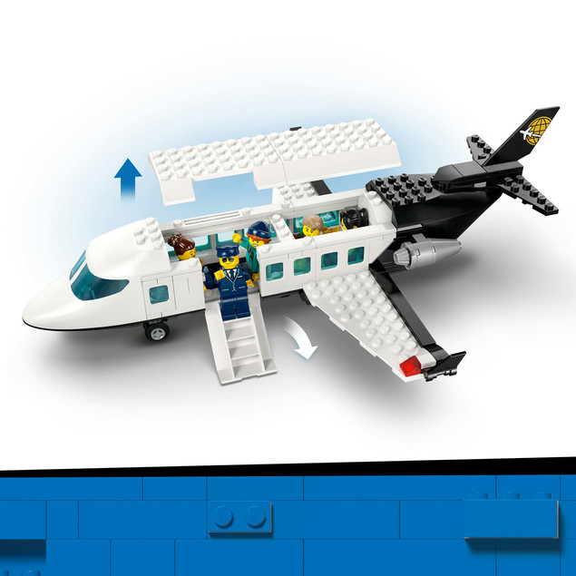 LEGO City - Lotnisko z samolotem 60502