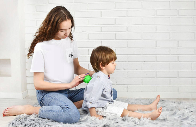 Mom's Care Piłeczki Sensoryczne Sensorky Do Masażu 5szt 0M+ Hencz Toys
