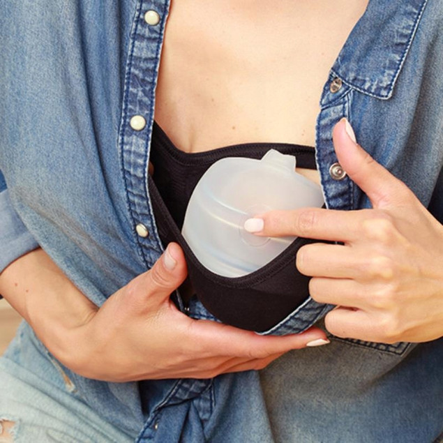 Laktator Babyono Milk Me do stanika muszlowy kolektor bez użycia rąk 60 ml