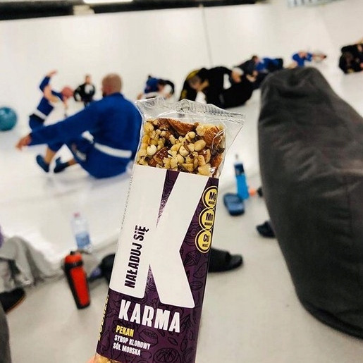 Baton Karma Migdały Pekan Syrop Klonowy 40 g