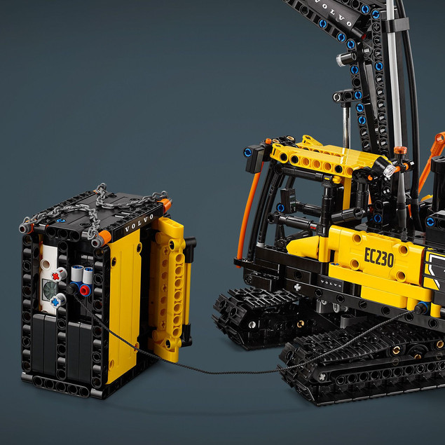 LEGO Technic 42175 Ciężarówka Volvo FMX i Koparka EC230 Electric | Realistyczny Zestaw Budowlany