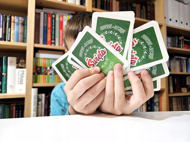 Piotruś i Pamięć Święta | Alexander