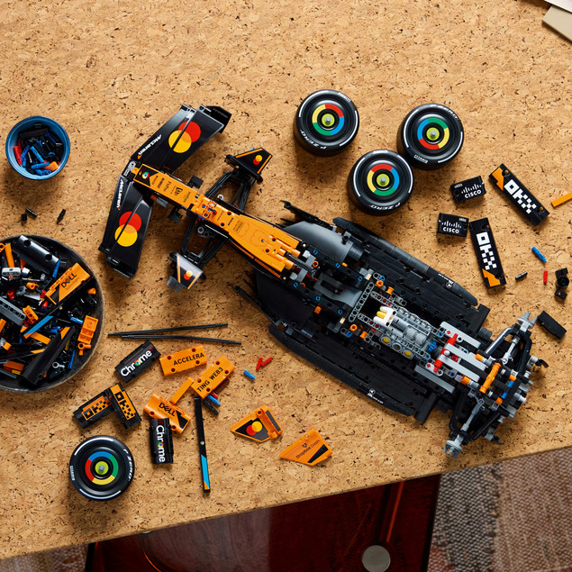 LEGO Technic 42228 Bolid McLaren MCL39 F1 Model Kolekcjonerski