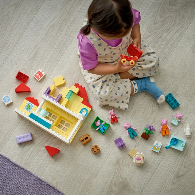 LEGO DUPLO Świnka Peppa Dom rodzinny 10467_2