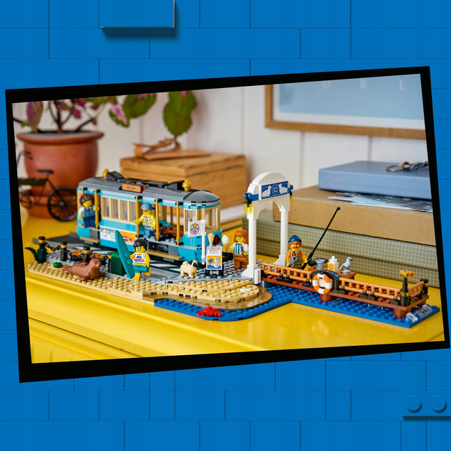 LEGO City 60506 Tramwaj przy plaży – Zestaw klocków z minifigurkami i zwierzętami
