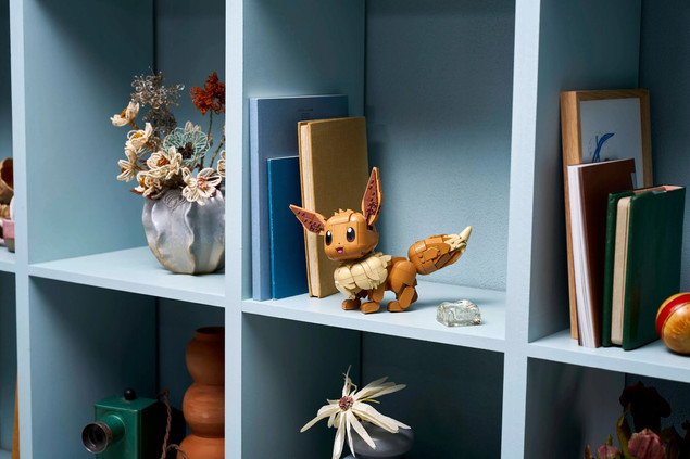 LEGO® Pokémon™ Eevee Figurka Do Zbudowania 587 elementów 72151 Kolekcjonerski Model Dla Dorosłych