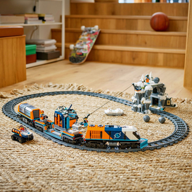 Klocki LEGO City 60471 Ciężarówka z laboratorium arktycznej odkrywczyni