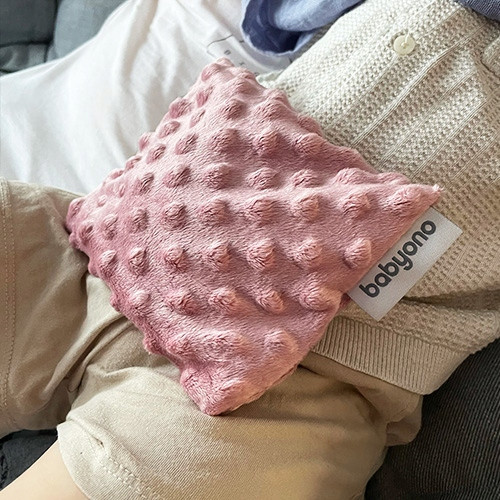 BABYONO TERMOFOR Z PESTEK WIŚNI NA KOLKĘ BÓL 796