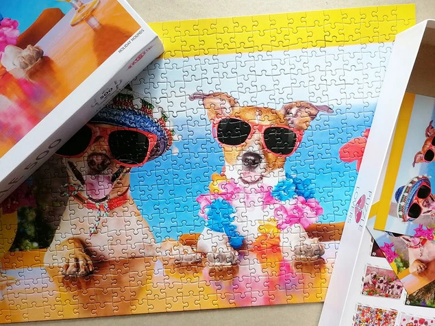 Opakowanie puzzli Tactic z widocznym obrazem - Psie Wakacje na Całego
