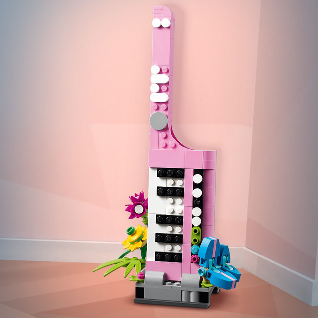 LEGO 31169 Creator 3w1 Maszyna do pisania z kwiatami 8+ (363 klocki)