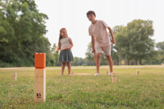 BS Toys Kubb – drewniana rodzinna gra plenerowa, zestaw 2-6 graczy, 8+