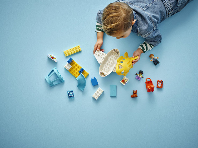 LEGO DUPLO 10443 Pierwszy Raz na Lotnisku Samolot Terminal Bagaż