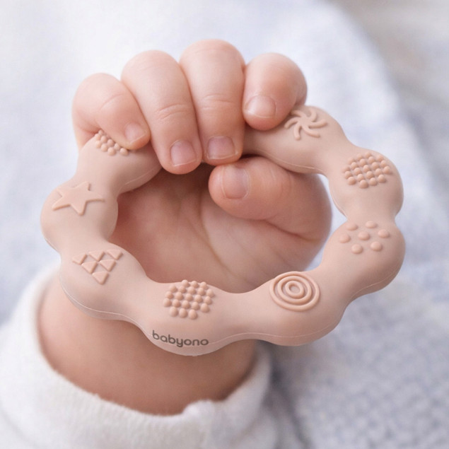Babyono Gryzak silikonowy Ring z wypustkami beżowy 0m+