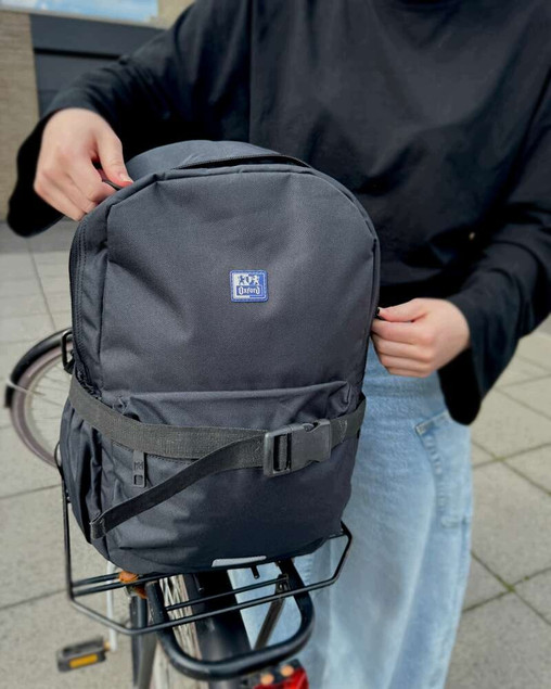 Plecak Szkolny Oxford B-You Jednokomorowy Czarny 21L na Laptopa RPET