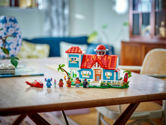 Klocki LEGO® Disney 43268 Domek na plaży Lilo i Stitcha