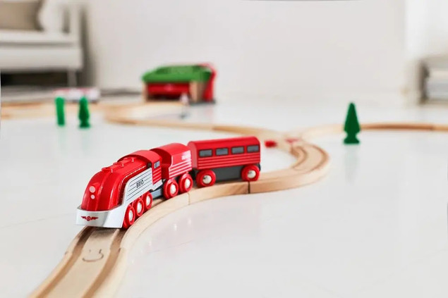 Brio World Futurystyczny pociąg z wagonami 33557