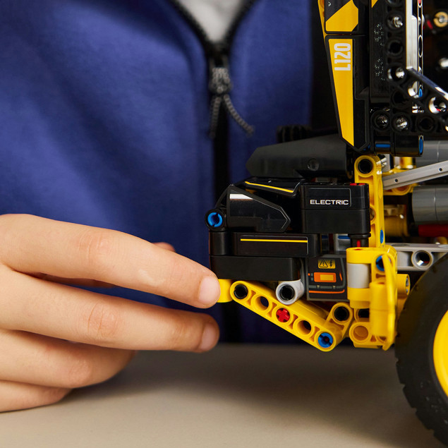 LEGO Technic 42209 Volvo L120 Elektryczna Ładowarka Kołowa | Maszyna Budowlana dla Dzieci 9+