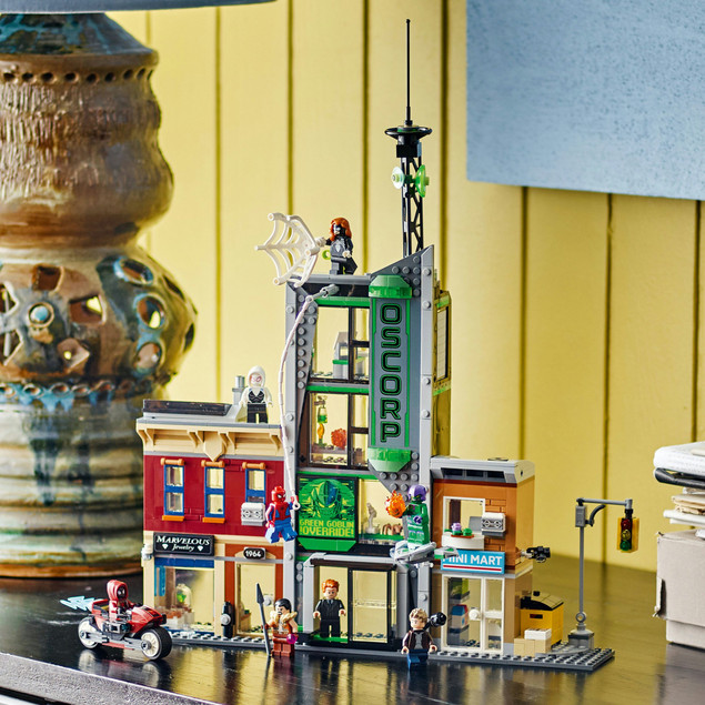 LEGO Marvel 76324 Spider-Man i Oscorp – Zestaw Konstrukcyjny z 8 Minifigurkami