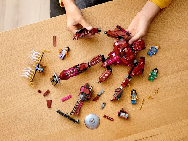 LEGO Super Heroes W cieniu Arishem 76155