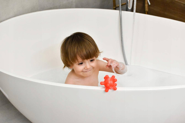 Mom's Care Piłeczki Sensoryczne Sensorky Do Masażu 5szt 0M+ Hencz Toys