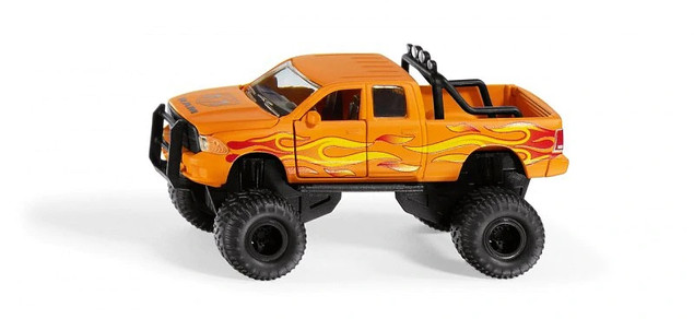 SIKU 2358 RAM 1500 z oponami balonowymi 1:50