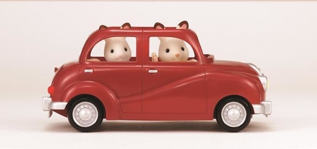 SYLVANIAN FAMILIES RODZINNY SEDAN 5273