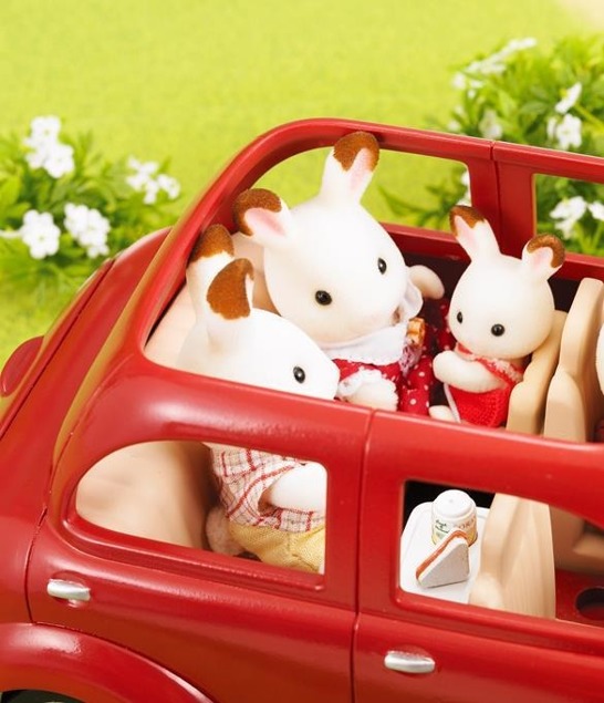 SYLVANIAN FAMILIES RODZINNY SEDAN 5273